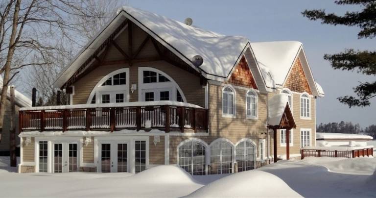 Cottage  Gravenhurst