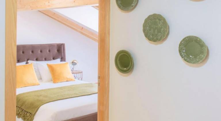 Apartment | Next to Monastery of Santa Cruz — photo 2
