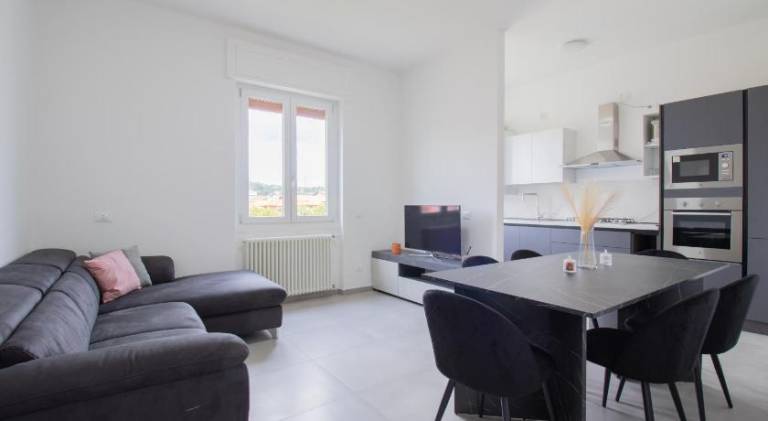 Holiday apartment with 1 room for 5 persons in Desenzano del Garda