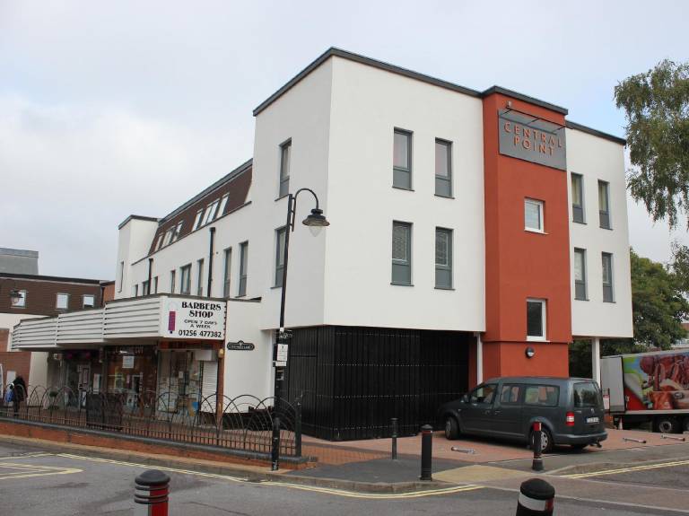 HOF - Central Point Apartments in Basingstoke