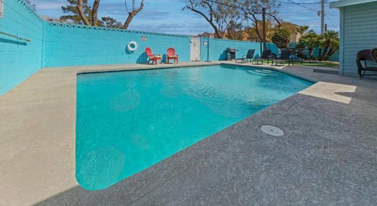 Fully equipped wonderful vacation home with yard, private pool & barbecue | Good for workation | Pets are welcome — photo 4