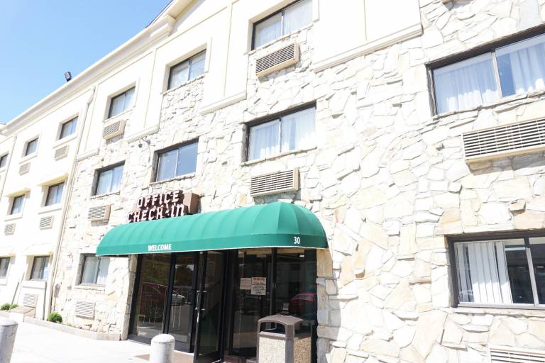 Floral Park Motor Lodge