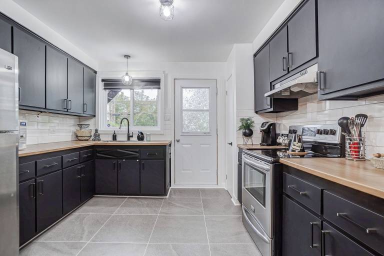 Apartment  Laval