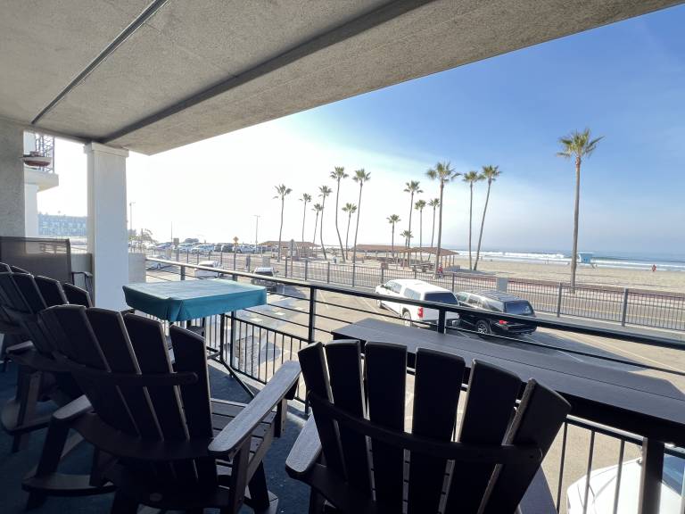 209A Beach Living at its Best