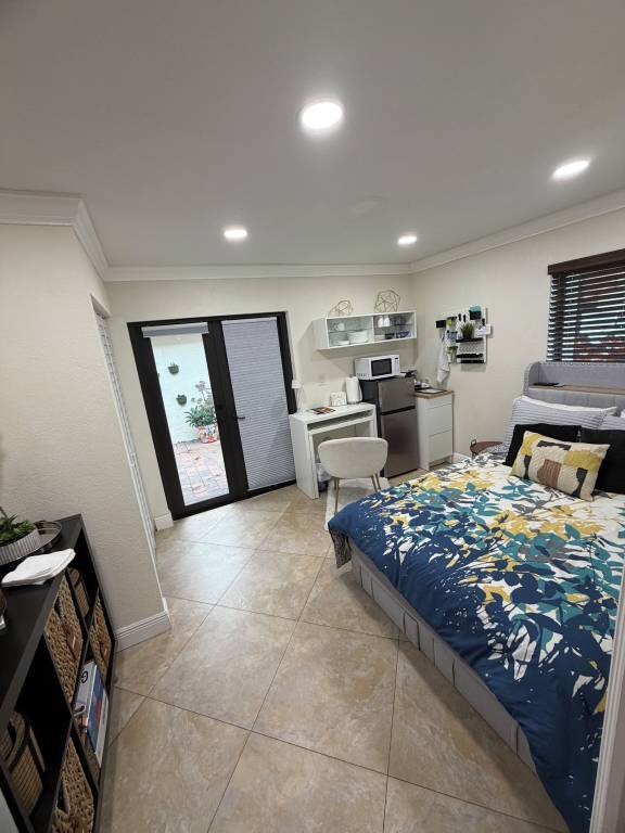 Apartment  The Crossings
