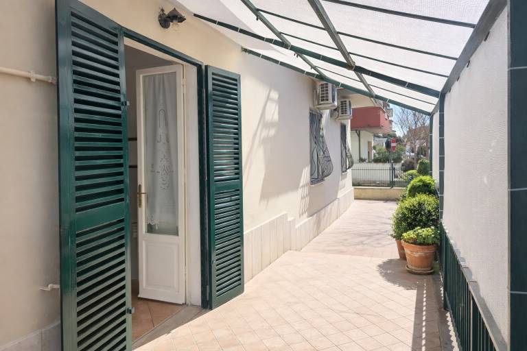 Lovely holiday apartment with yard | Next to the beach | Pet-friendly — photo 2
