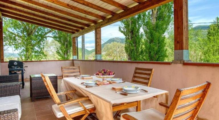 Ample vacation home with patio, private pool & grill | Pet-friendly — photo 3