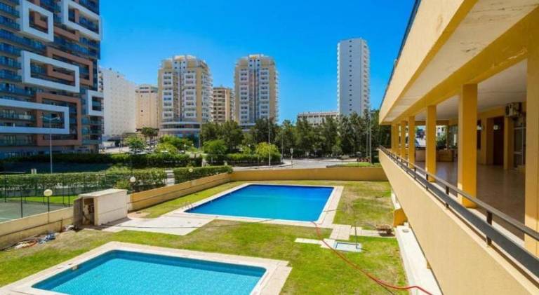 Holiday apartment with garden, private pool & terrace in Portimão
