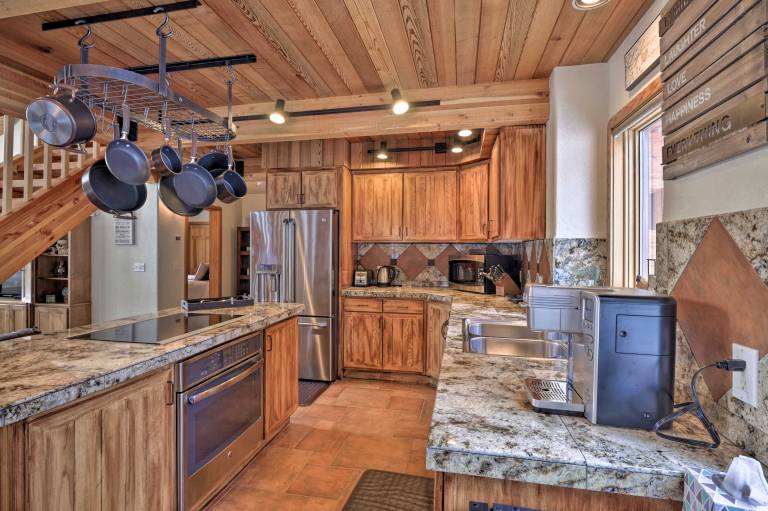 Snowshoe & Ski: Home w/ Mtn-View Deck in Breck! — photo 4