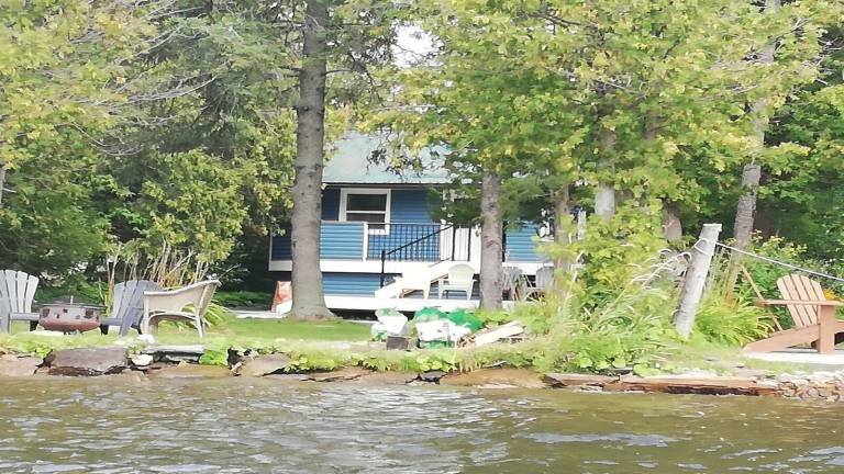 House  Kawartha Lakes