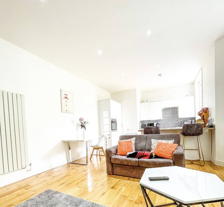 Beautiful 2 Bed Apartment in London