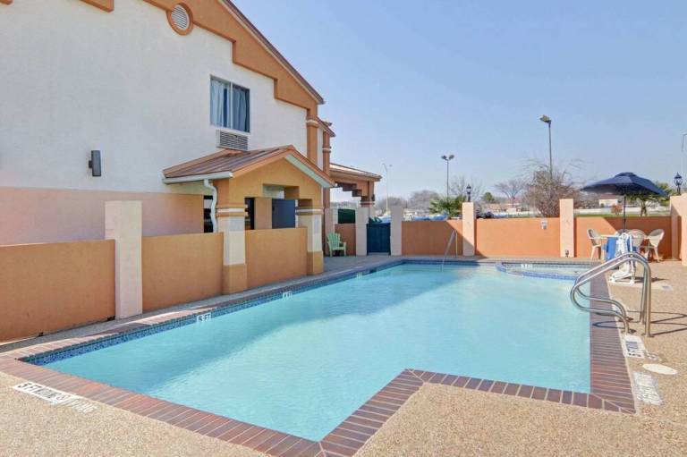 Quality Inn Forest Hill Fort Worth South