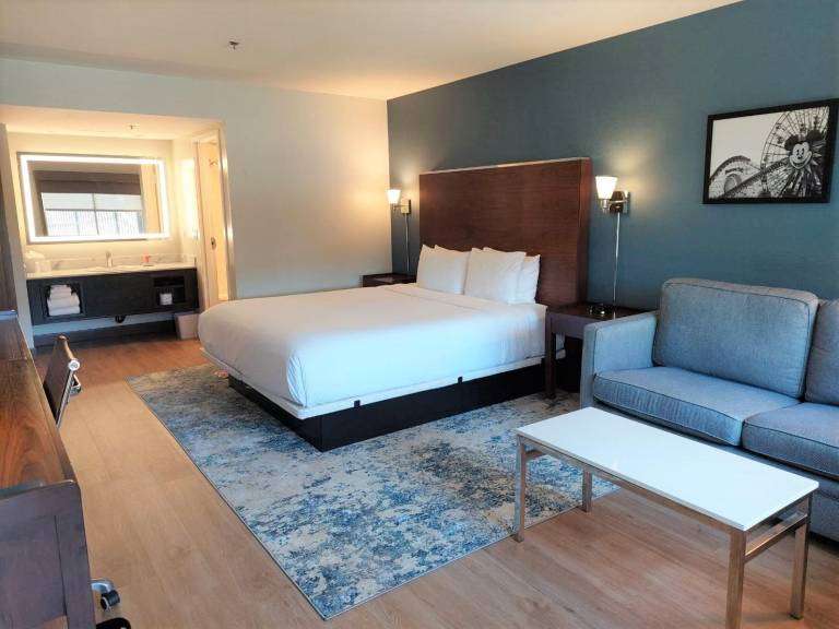 Four Points by Sheraton Anaheim — photo 2
