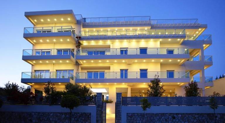 Family-oriented big rental apartment with garden, jacuzzi & terrace | Next to the beach | Pets allowed — photo 5