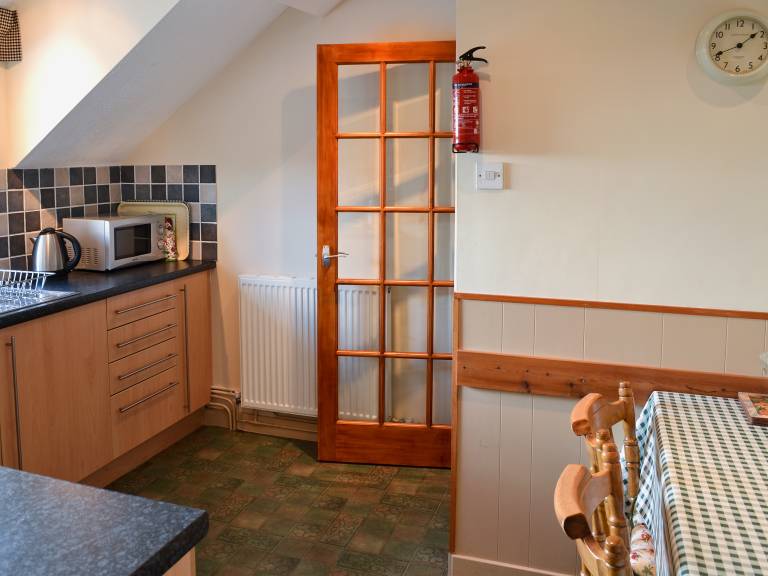 Family-friendly cottage with yard | Pets are welcome — photo 4