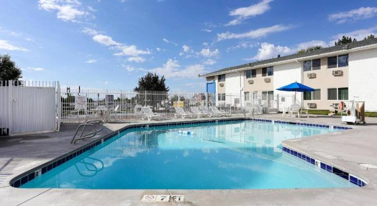 Econo Lodge — photo 2