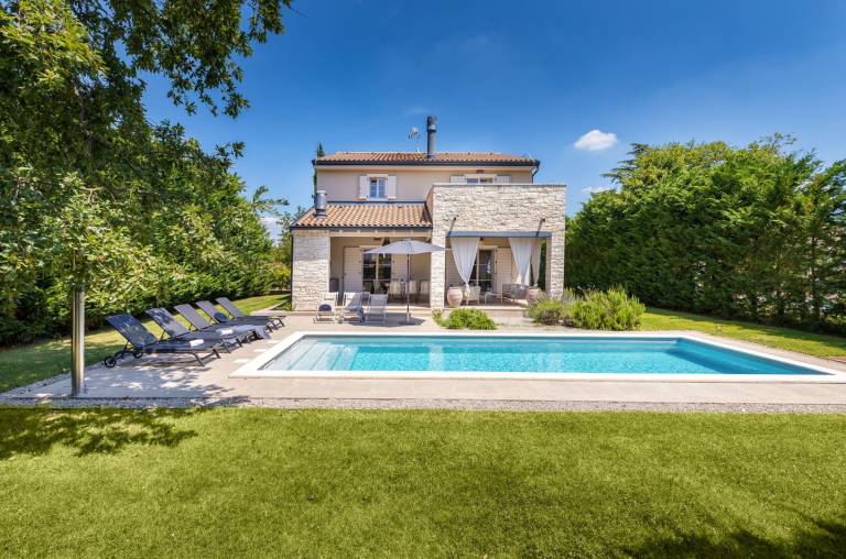 Villa  Maružini