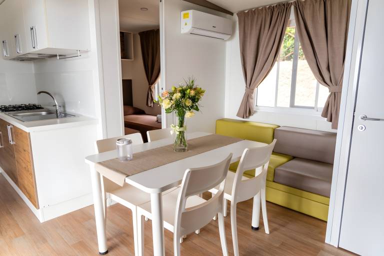 Family-oriented mobile home with terrace & garden | Next to the beach | Dogs allowed — photo 3