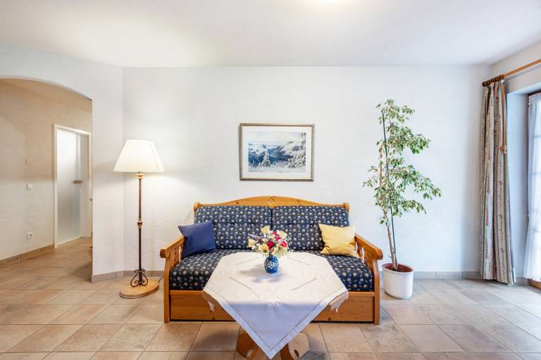 Nice holiday apartment with patio & yard | Garden view | Next to the ski | Pet-friendly — photo 5