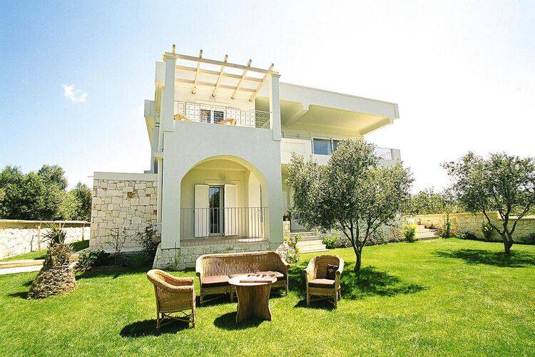 Villa Darmarochori