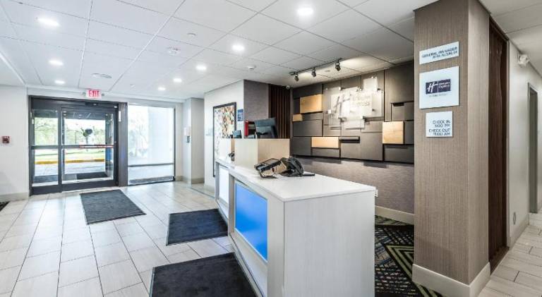 Holiday Inn Express Flint-Campus Area By IHG — photo 4