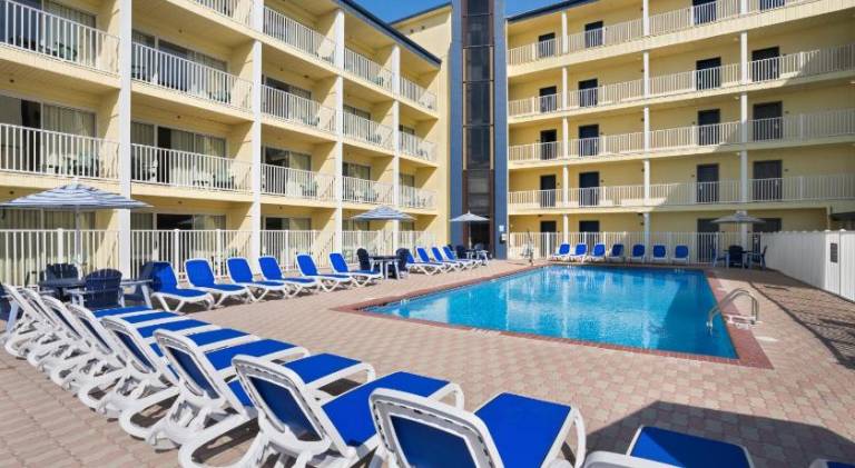 Howard Johnson by Wyndham Ocean City Oceanfront — photo 2