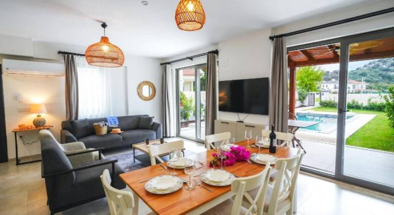 Charming villa with jacuzzi & pool | Pet-friendly — photo 3