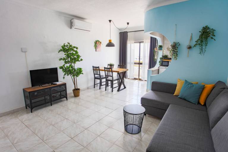 Condo with Pool, A/C & Seaview with two Balcony — photo 5