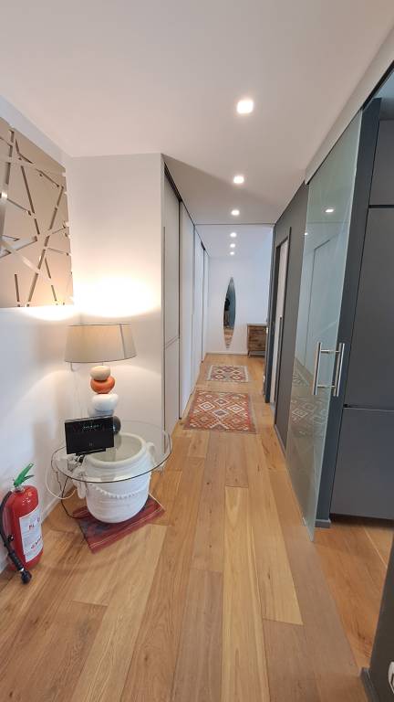 Holiday apartment with patio | City view — photo 2
