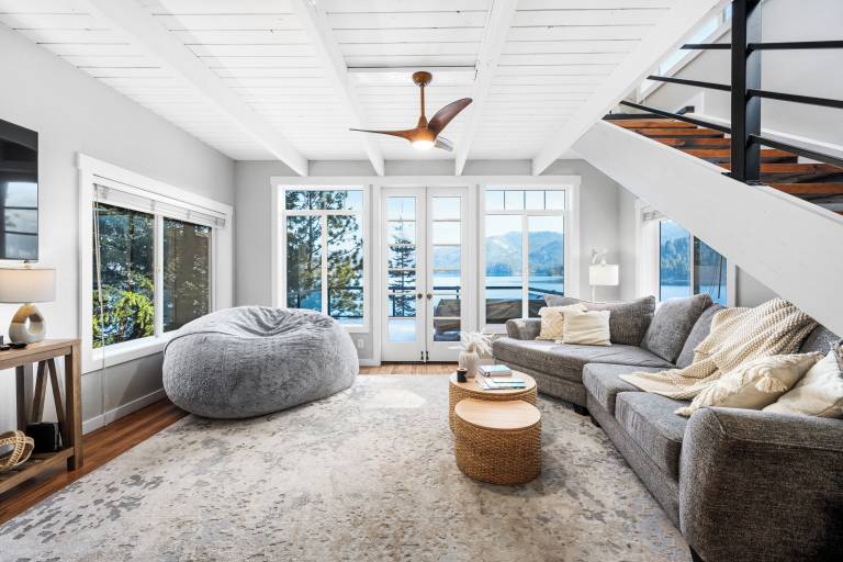 Chalet Hayden Lake