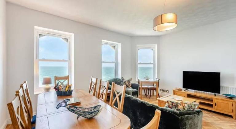 Holiday apartment with 3 rooms for 7 persons in Ilfracombe