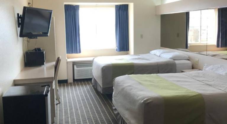 Chadron Inn & Suites — photo 2