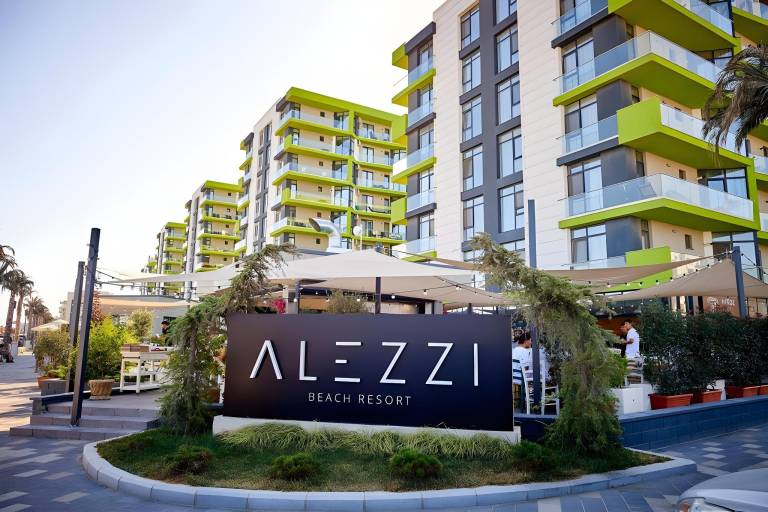 Apartment with sauna, terrace & pool | Next to the beach | Dogs allowed in Constanta