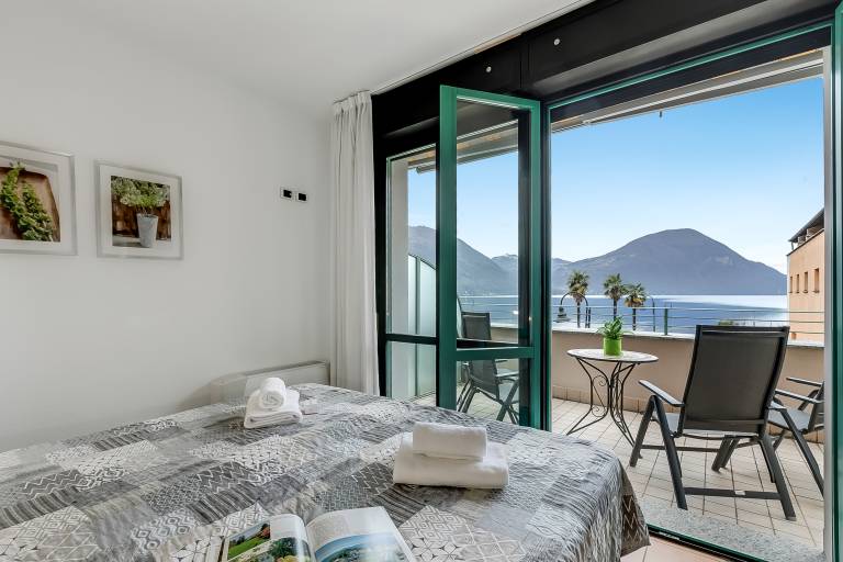 Family-friendly pleasant holiday apartment with BBQ & patio | Water view | Next to the beach | Pets are welcome — photo 5