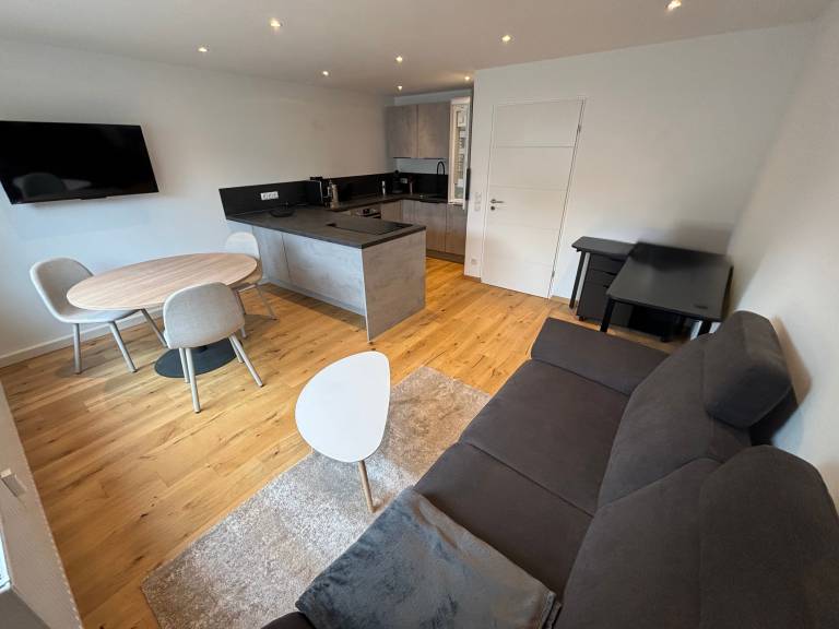 Modernes Appartment in Festungsnähe