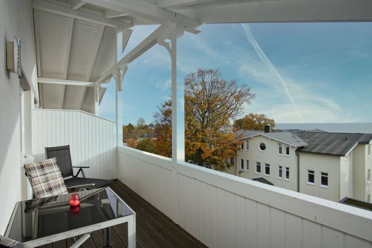 herrlicher Meerblick, schicke Ferienwohnung mit Balkon - Villa Fernsicht FeWo 10 — photo 4