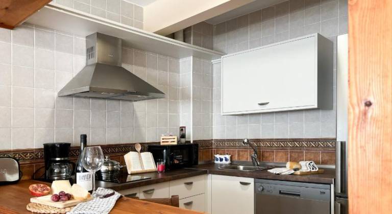 Holiday apartment with 2 rooms for 4 persons — photo 4