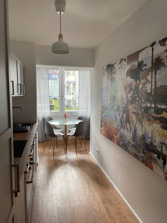 Rental apartment with patio, yard & BBQ — photo 3