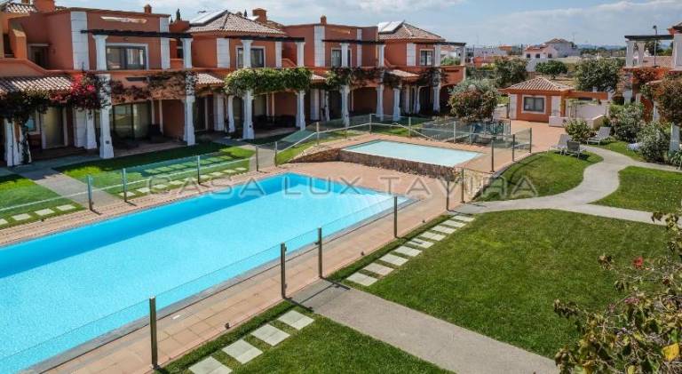 Villa with patio, grill & private pool in Tavira