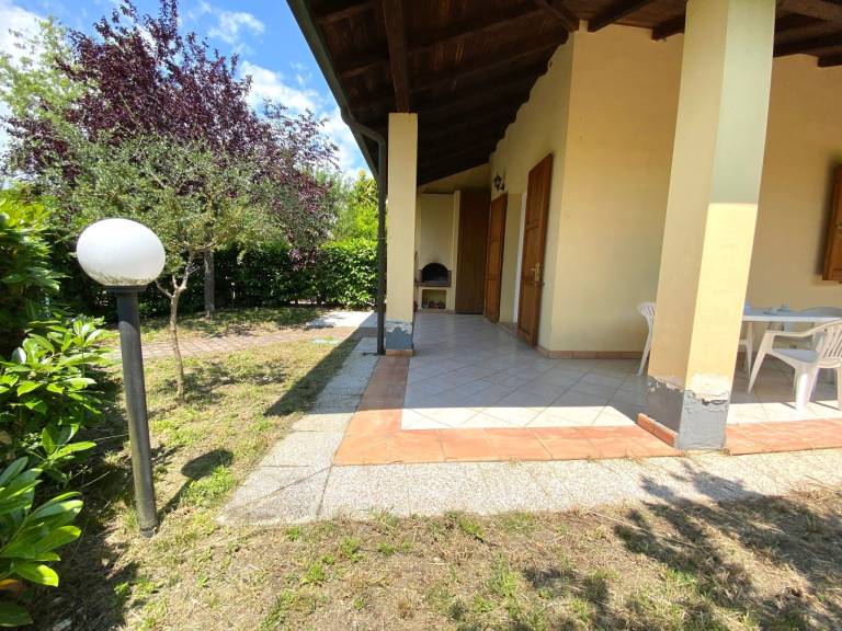 Children-friendly nice vacation home with patio, barbeque & yard | Dogs allowed — photo 5