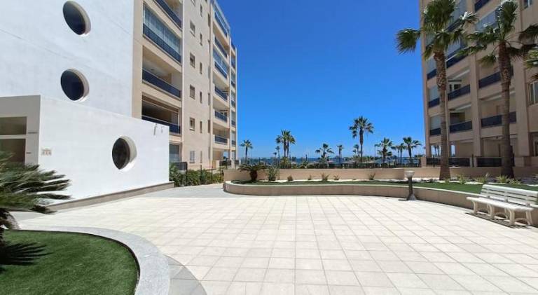 Rental apartment with garden, pool & terrace | Close to the beach | Pet-friendly — photo 5