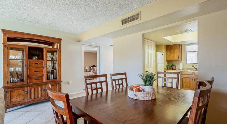 House | Suitable for remote work | Pets allowed — photo 2