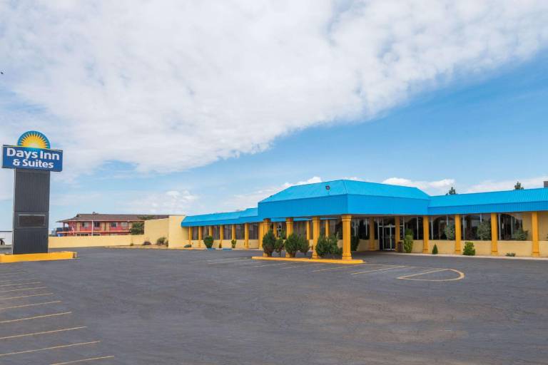 Days Inn & Suites by Wyndham Clovis in Clovis, NM