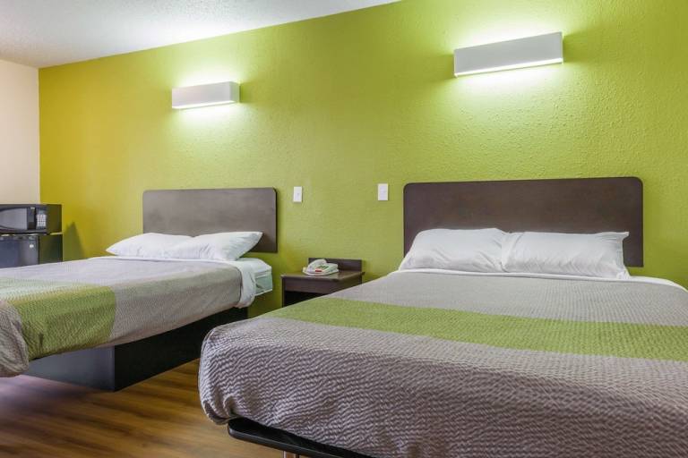 Motel  Alexandria