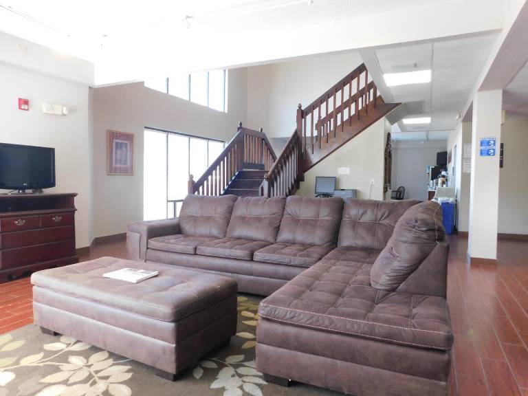 Quality Inn & Suites Thomasville-High Point — photo 3