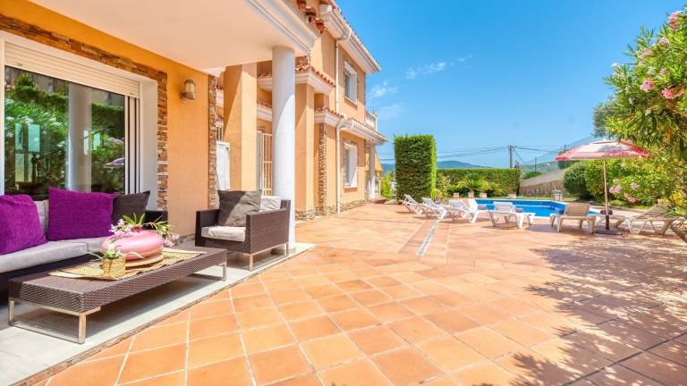 Villa "Costacabana - Primavera" with Private Pool, Private Terrace & WiFi — photo 4