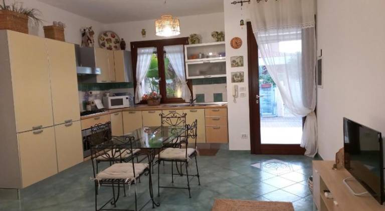 Charming villa with patio, garden & BBQ | Perfect for remote work | Pets are welcome in Brindisi