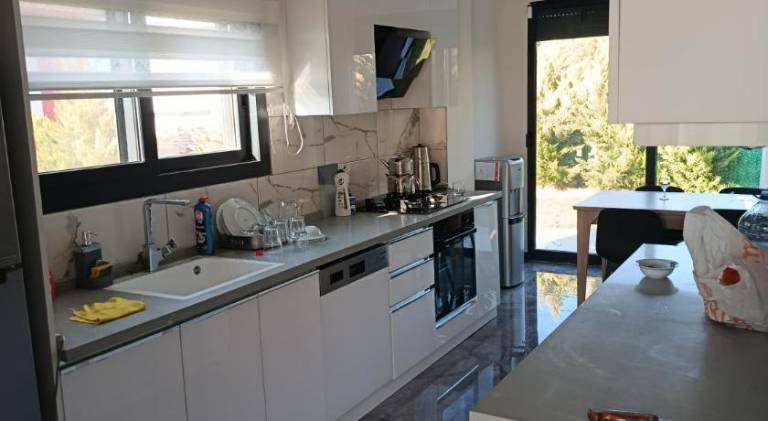 Villa with barbecue, patio & garden — photo 4