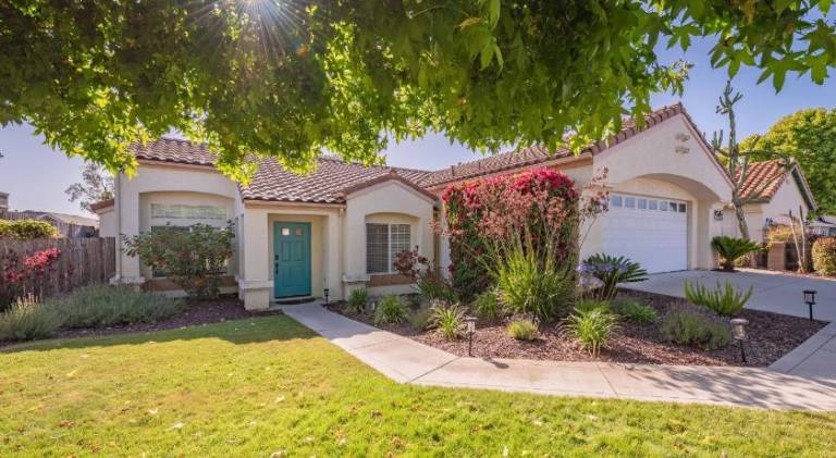 Big vacation home | Pets allowed in Arroyo Grande, CA