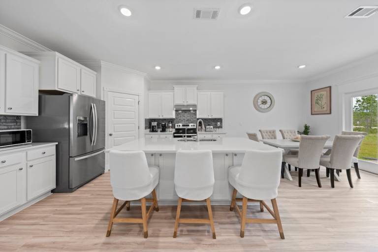 Child-friendly wonderful house with barbecue, yard & pool | Pets are welcome — photo 4